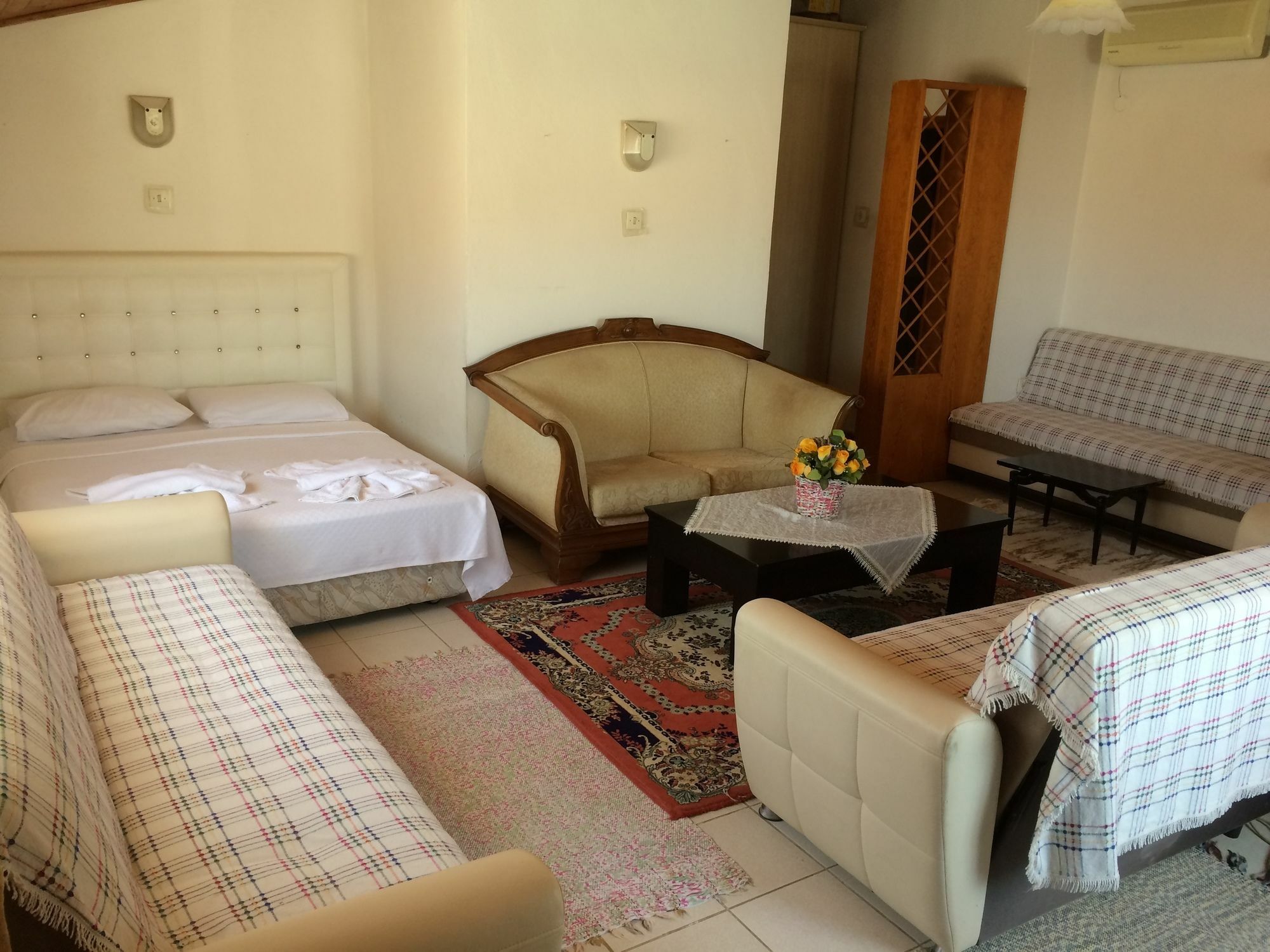 Parmis Rooms Cesme Ngoại thất bức ảnh