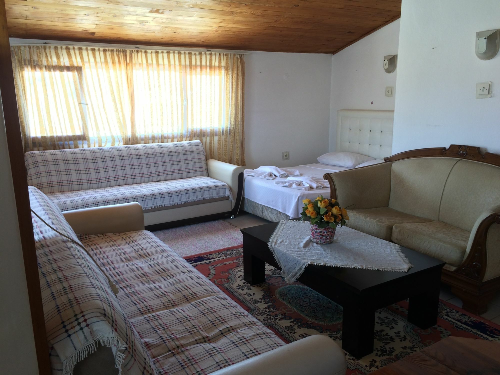 Parmis Rooms Cesme Ngoại thất bức ảnh